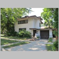 Thomas E. Sullivan House (1916), 336 Gregory Ave. Wilmette, IL, photo Zol87, Wikipedia.jpg